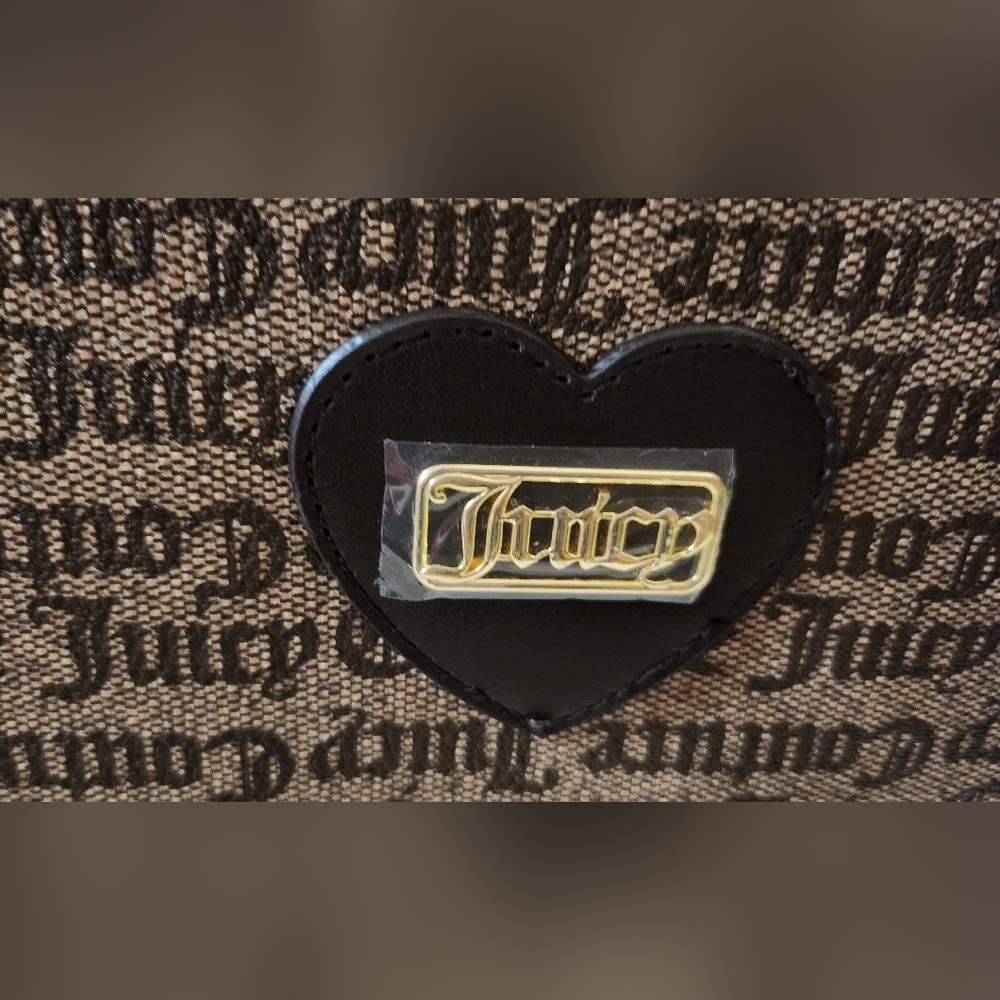 NWT Juicy Couture Coated canvas large logo wristlet/clutch - Picture 5 of 10